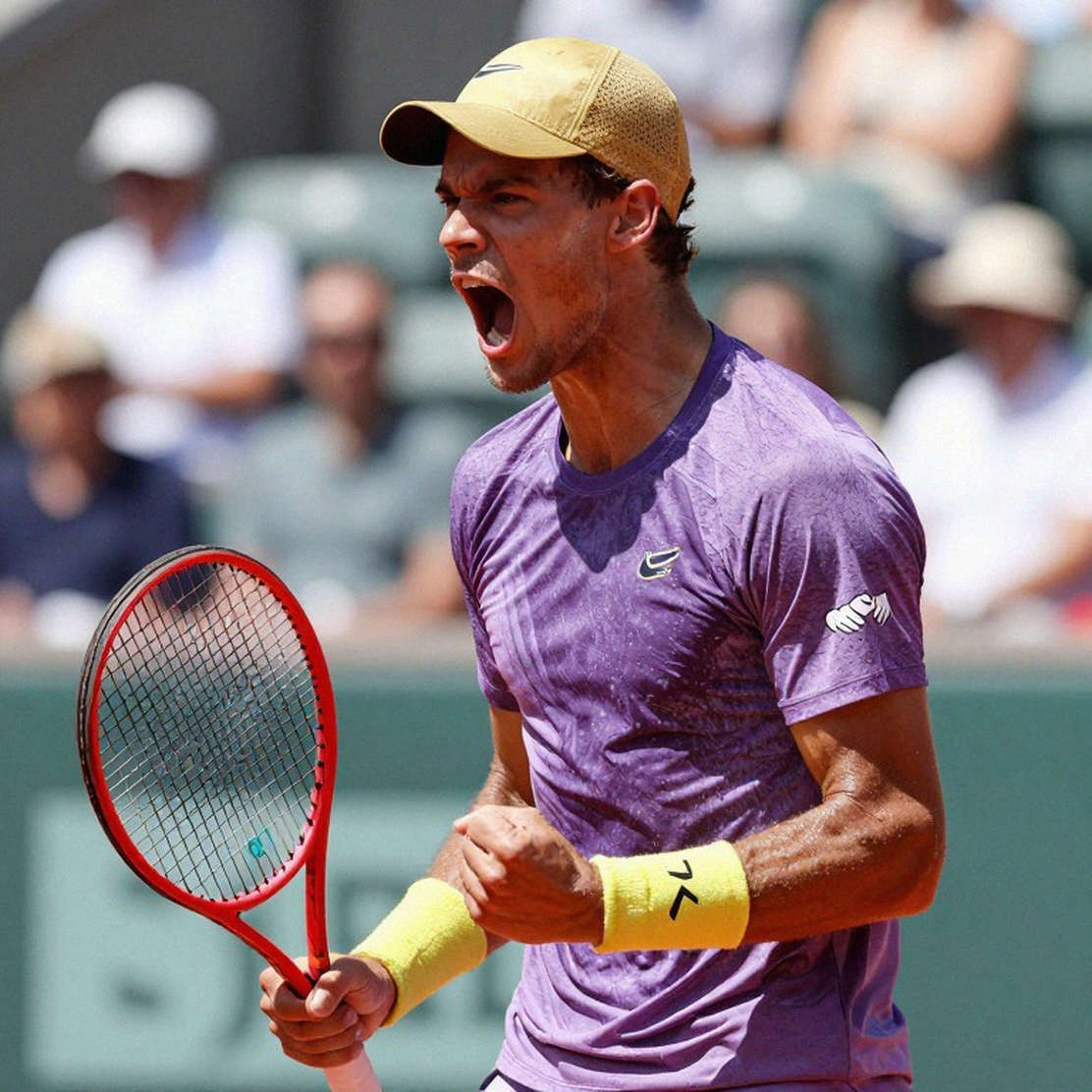 Zverev vượt Wu Yibing tại Thượng Hải: Cú sảy chân mắt cá và sự thật nằm ở cú giao bóng