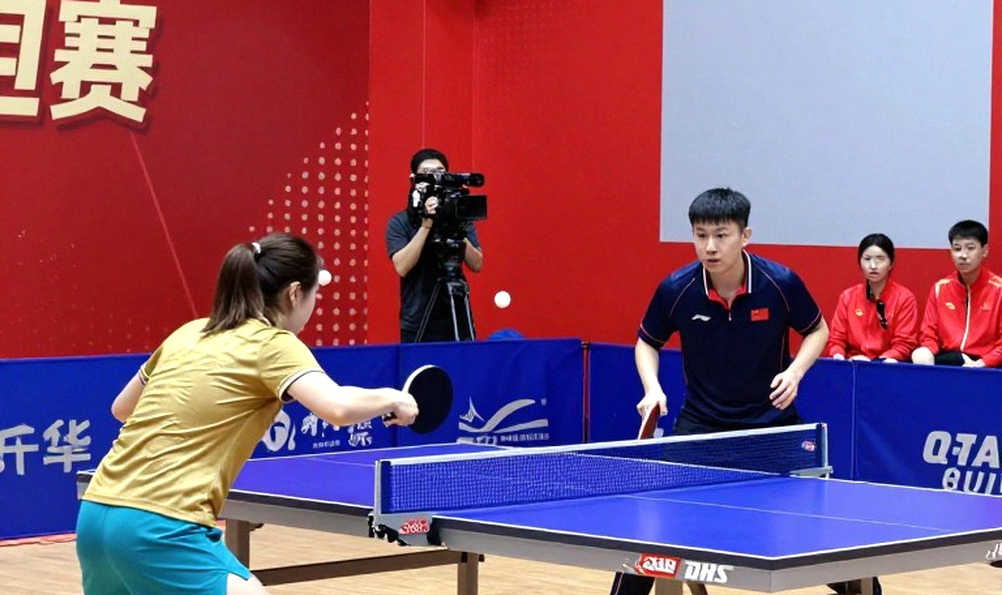 Bóng bàn lão tướng Home Nations tại Jersey: Anh thắng 7 trong 8 nội dung đồng đội, nhưng ngôi vô địch đơn lại chia đều cho năm đoàn