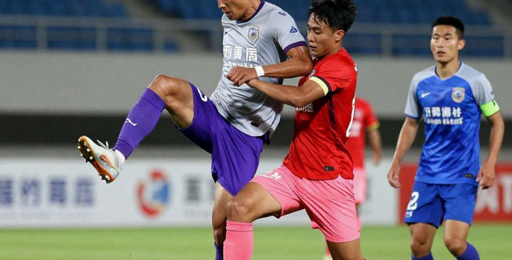 V-League và bài toán gốc: Bạo lực sân cỏ là sản phẩm lỗi của dây chuyền đào tạo