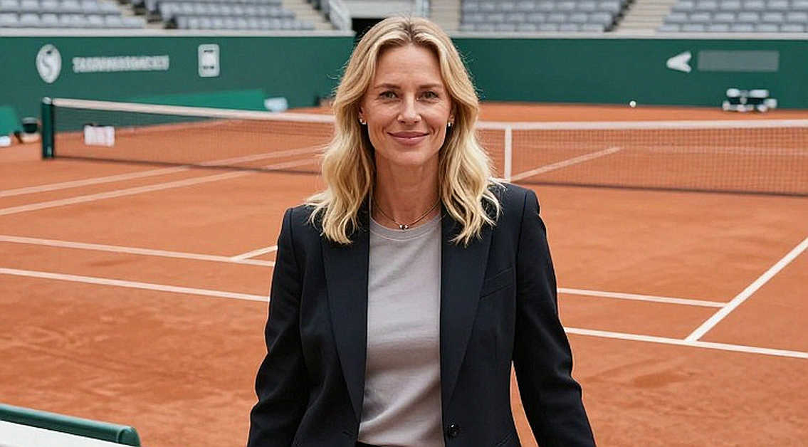 Sonay Kartal hạ Elina Svitolina ở Vũ Hán: 33 phút mở màn và câu hỏi phía sau chiếc lưng