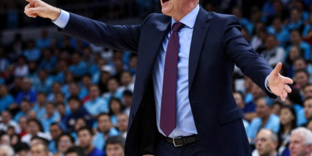 Vắng Porzingis, Golden State Warriors đối diện khoảng trống của một hệ thống