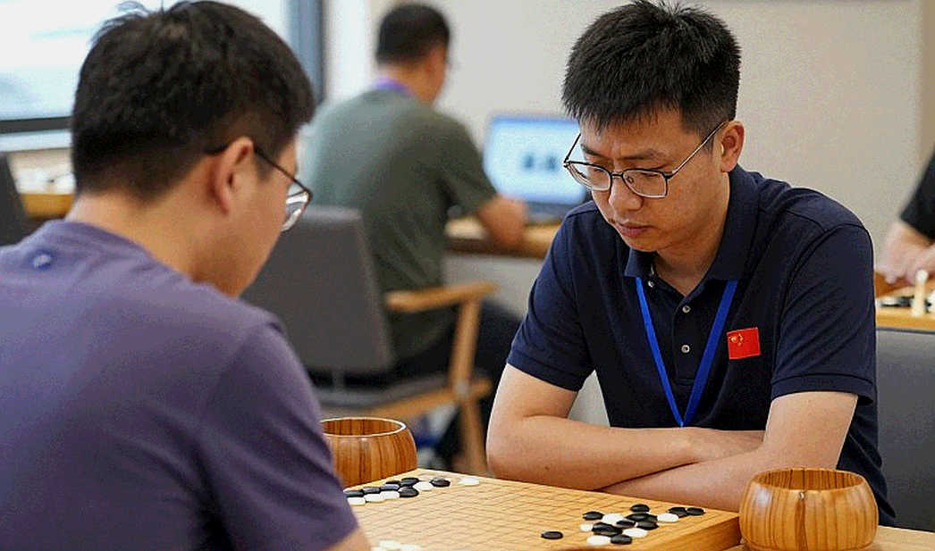 Game of the Week số 743: Khi cờ vua sống bằng thói quen, không bằng cú sốc