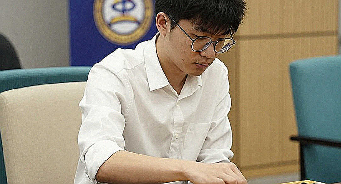 Total Chess Opens Budapest Pilot and Proposes a Unified Rating: The Body of the Argument Is Still Missing