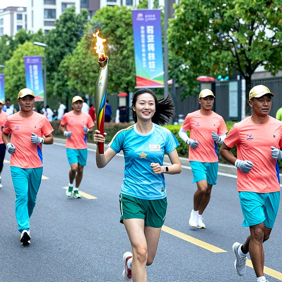 V.League: Khoảng trống dữ liệu và cái giá của những bản hợp đồng không được đọc kỹ