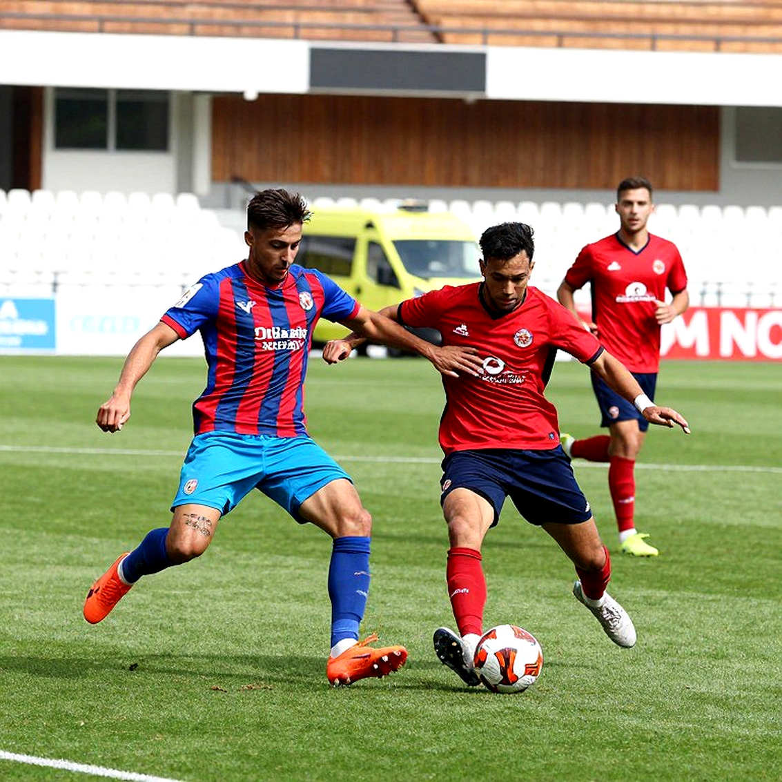 V-League 2026-2027: Án treo giò 'xuyên CLB' và bài toán mở màn của Hà Nội FC V-League 2026-2027: Án treo giò 'xuyên CLB' và bài toán mở màn của Hà Nội FC