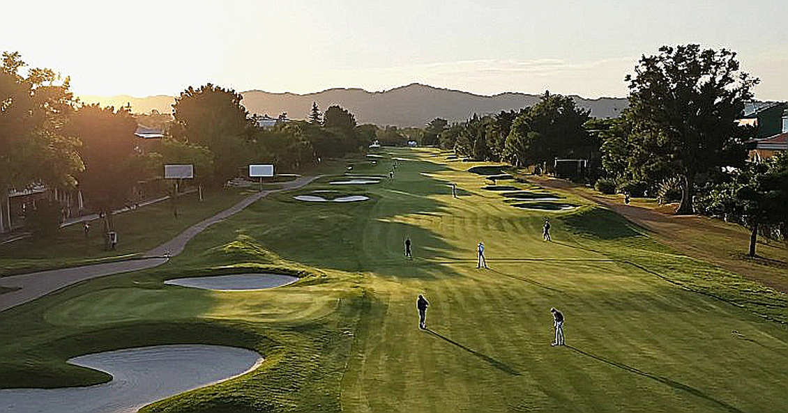 Phân tích golf chuyên sâu: Khung tám chiều và nguyên tắc xử lý dữ liệu rỗng