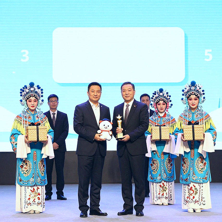 Olympiad Cờ vua 2026: Ấn Độ bảo vệ ngai vàng giữa lòng Uzbekistan, Gukesh và Sindarov tạo nên tâm điểm lịch sử Olympiad Cờ vua 2026: Ấn Độ bảo vệ ngai vàng giữa lòng Uzbekistan, Gukesh và Sindarov tạo nên tâm điểm lịch sử