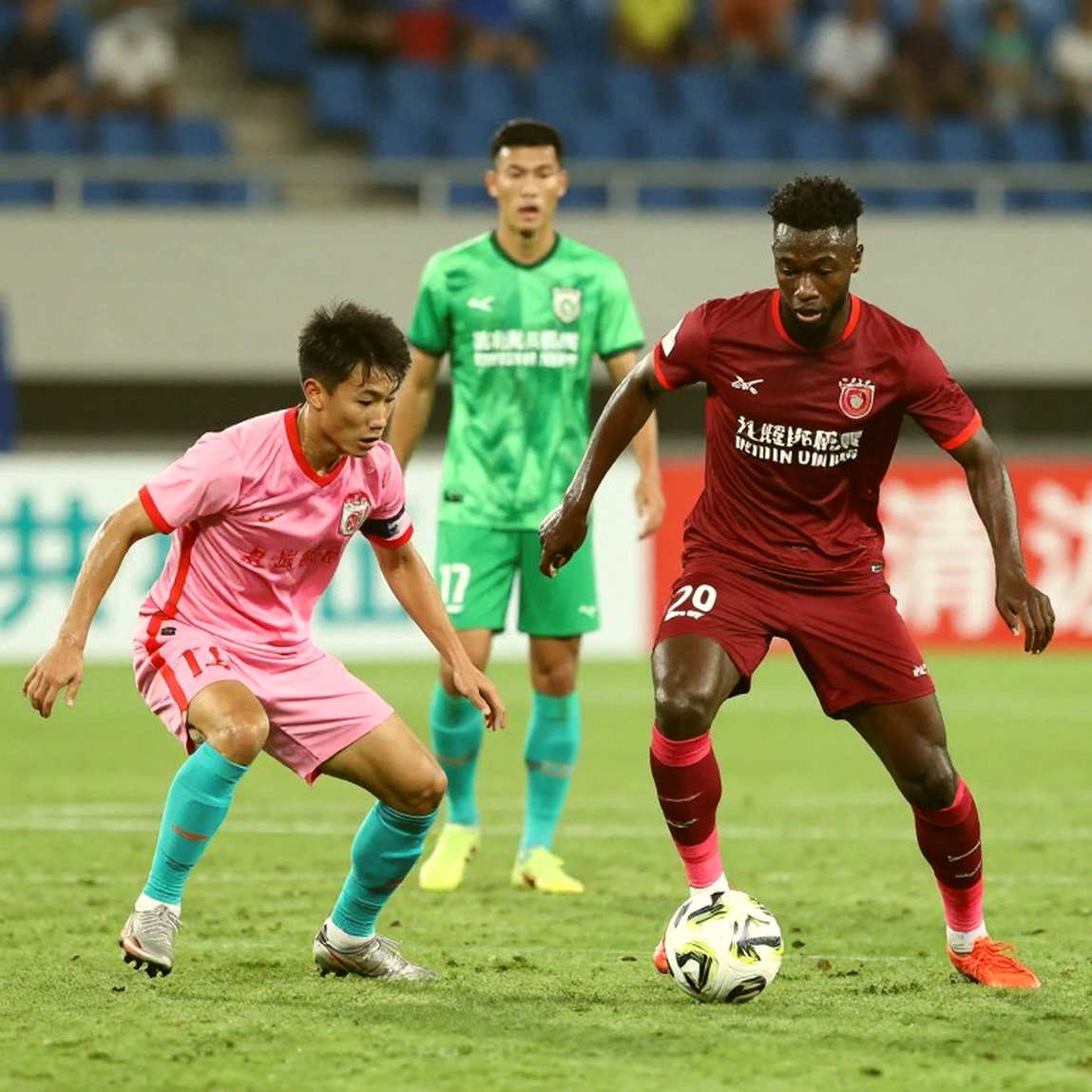 Behind Indonesia's 10-Man Draw Against Malaysia: One Red Card, One Deep Block, and the Chant for a Former Name