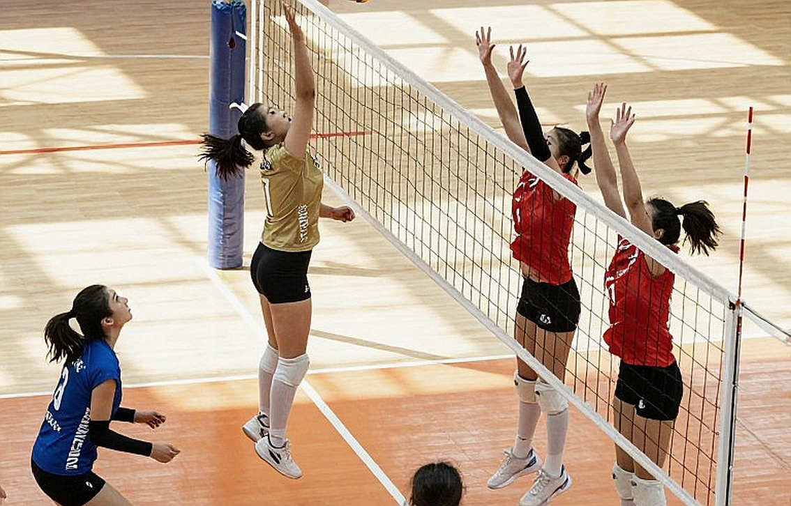 Pitt Panthers vươn lên số 1: Khi chiến thắng đi trước, dữ liệu đi sau